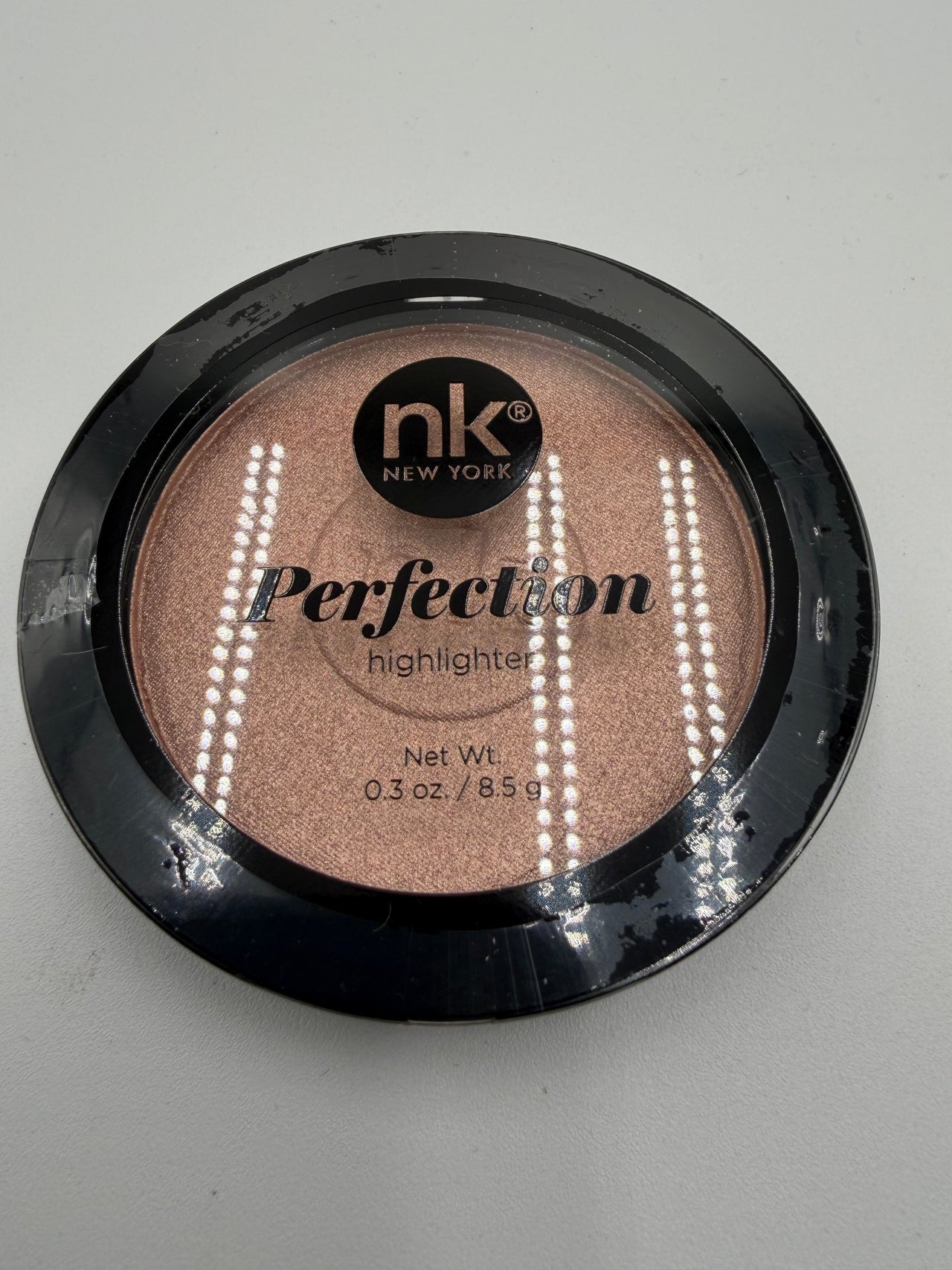 NICKA K Perfection Highlighter NKM10 HONEY - Elevate Styles