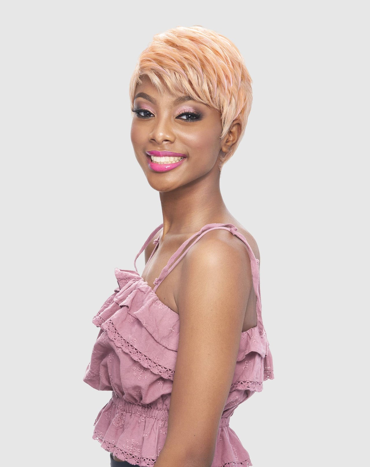 Vanessa Fashion Full Wig Montana - Elevate Styles