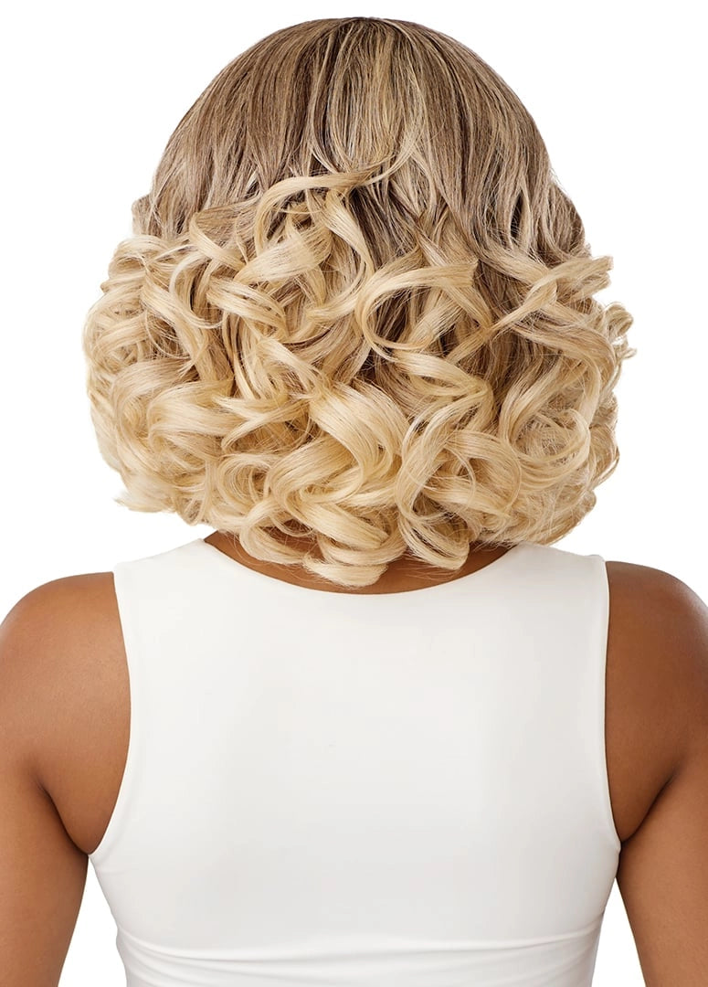 Outre Perfect Hairline 360 Frontal Lace 13"x 6" HD Transparent Lace Front Wig Abigail QLPHLABI - Elevate Styles